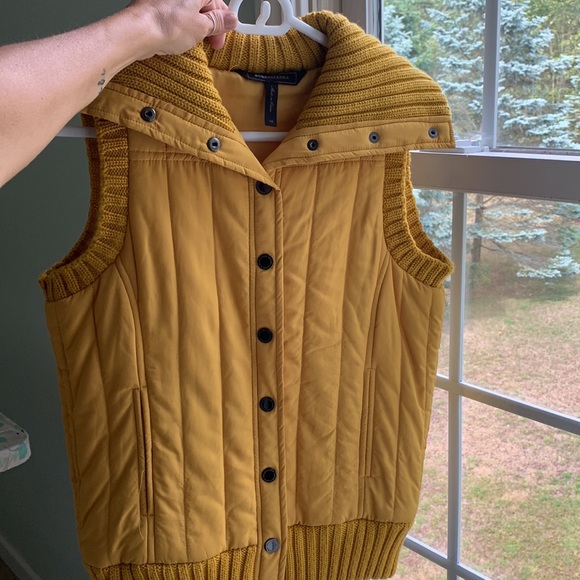 BCBGMaxAzria Quilted Yellow Button Up Vest - Picture 1 of 10